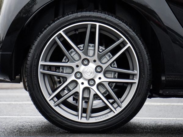 Alloy Wheel / Rim